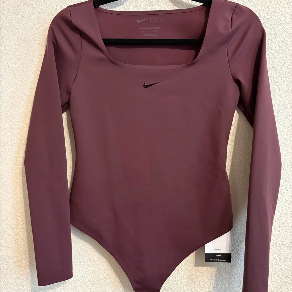 Nike sleek stylish
